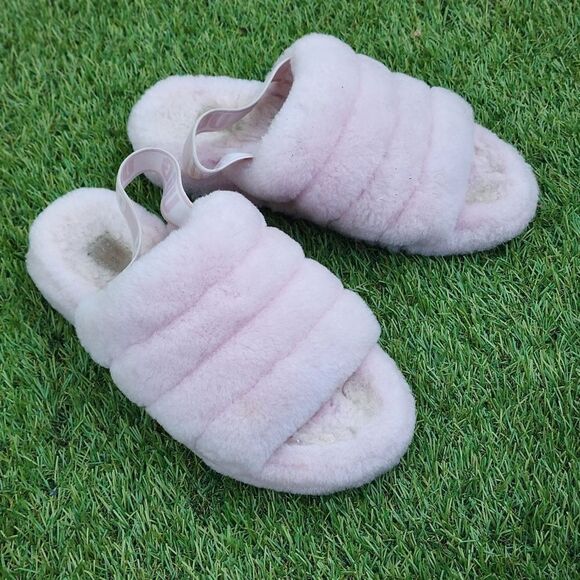 UGG FLUFF YEAH - Women's Sliper - SIZE 8 - Picture 1 of 8